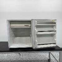 VWR R406FA16 Under Counter Refrigerator image 2